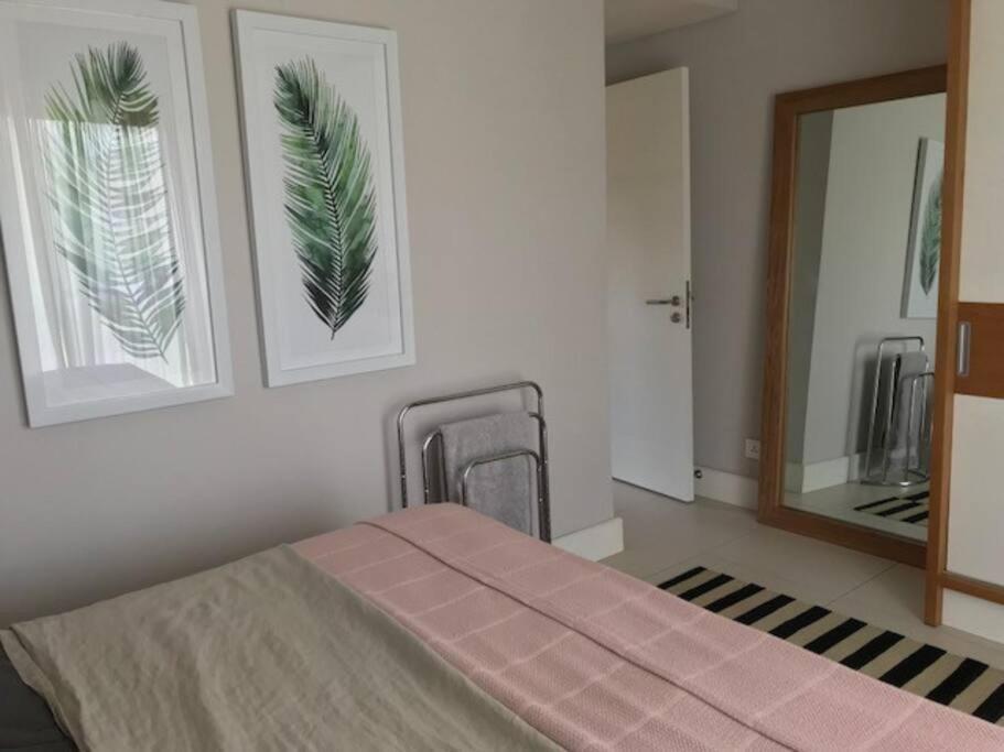 Wozamoya Apartment Rivière Noire Екстериор снимка