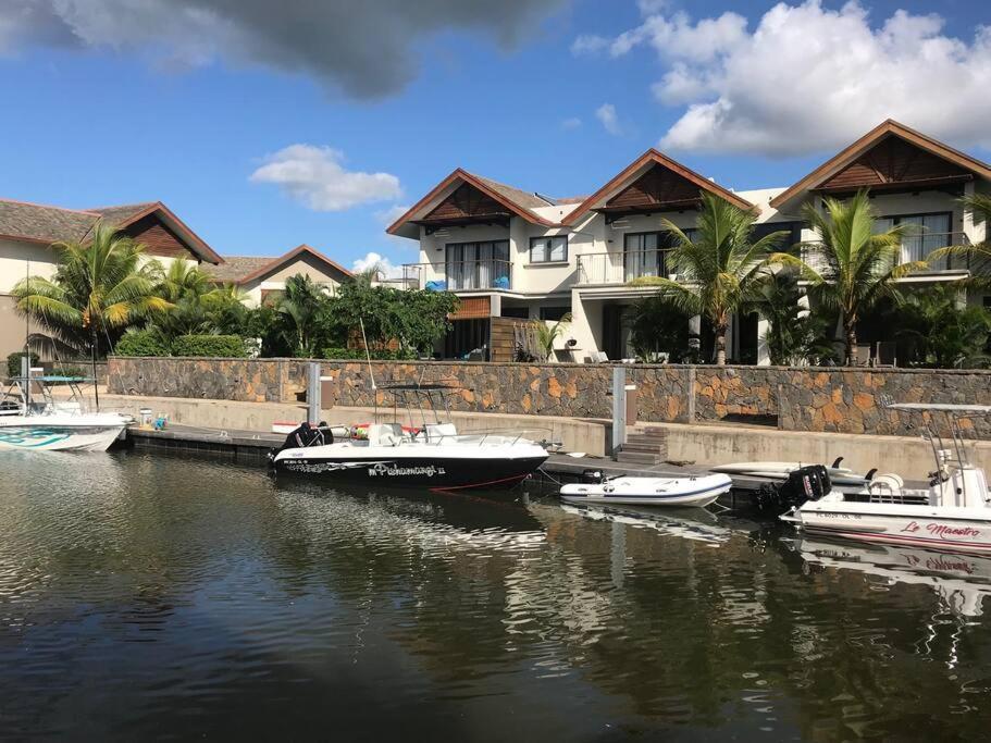 Wozamoya Apartment Rivière Noire Екстериор снимка